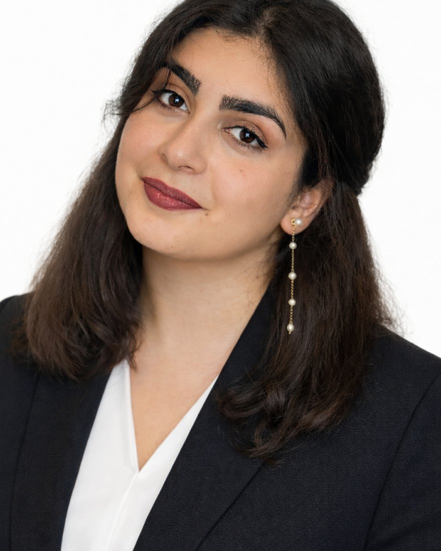 Parya Golpaygani — Senior Full Stack Marketing Manager